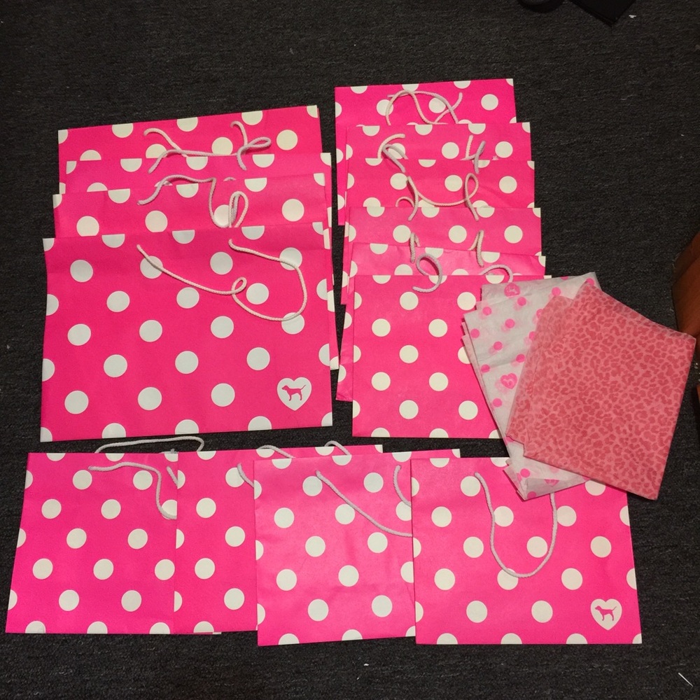 BRAND NEW VS PINK SHOPPING/GIFT BAGS