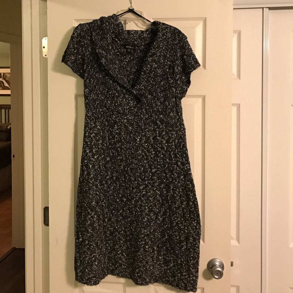 Short sleeved sweater dress