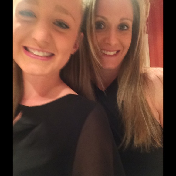 Meet your posher!! - Picture 3 of 3