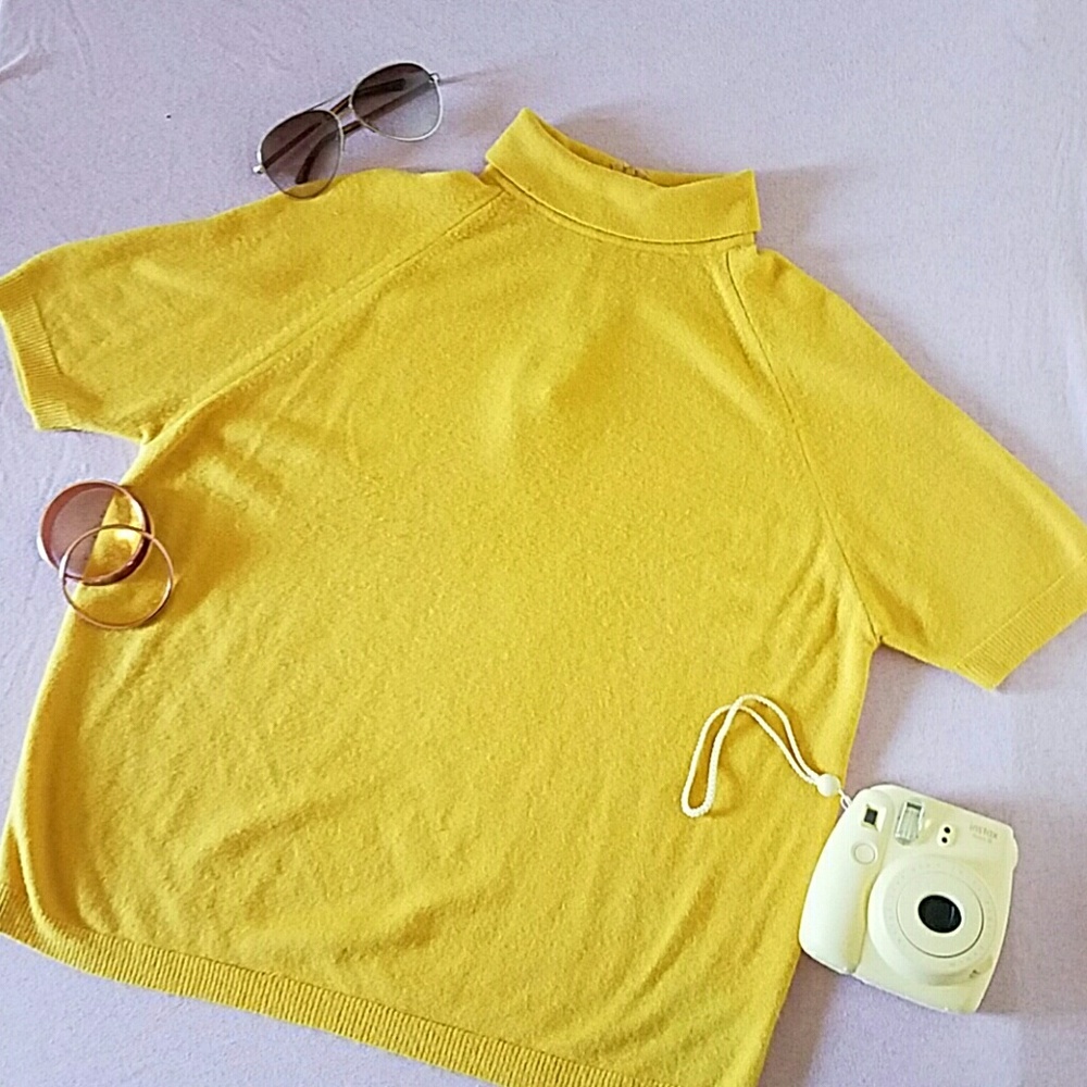 True Vintage Yellow Sweater  (Sz L)