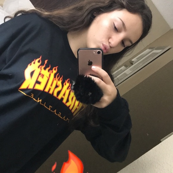 Meet your Posher, Julia - Picture 2 of 3