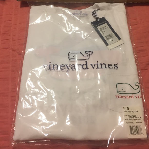 BRAND NEW Vineyard Vines Holiday Tee - Picture 3 of 4