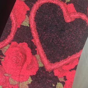 TC LuLaRoe Leggings Valentines Day
