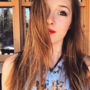 Meet your Posher, Jennah