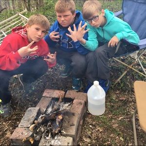 Meet your Posher, Levi