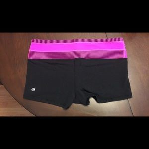 Lululemon size 10 boogie shorts
