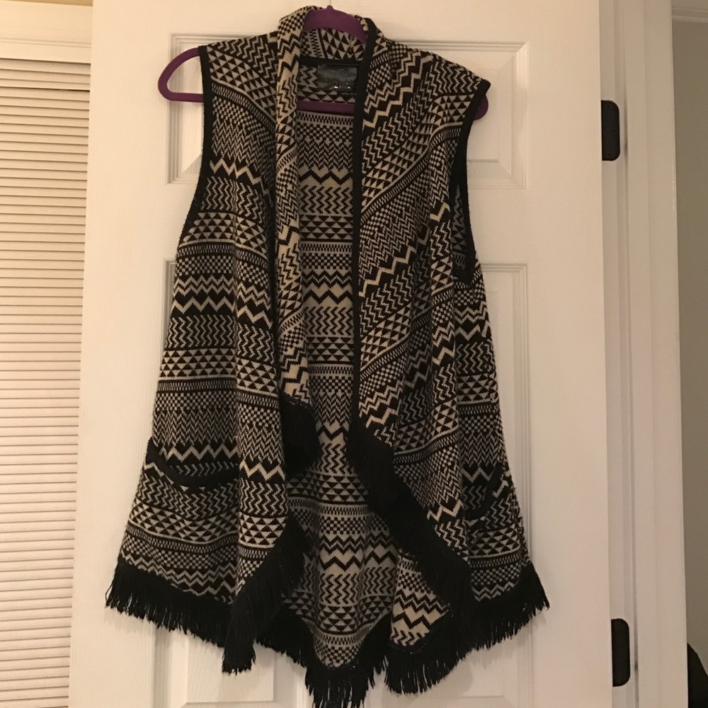 Blanket type sleeveless cardigan