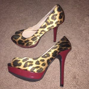 cute cheetah pumps