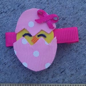 Cute Lil chic in pink egg shell hair clip