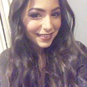 Meet your Posher, Angelie