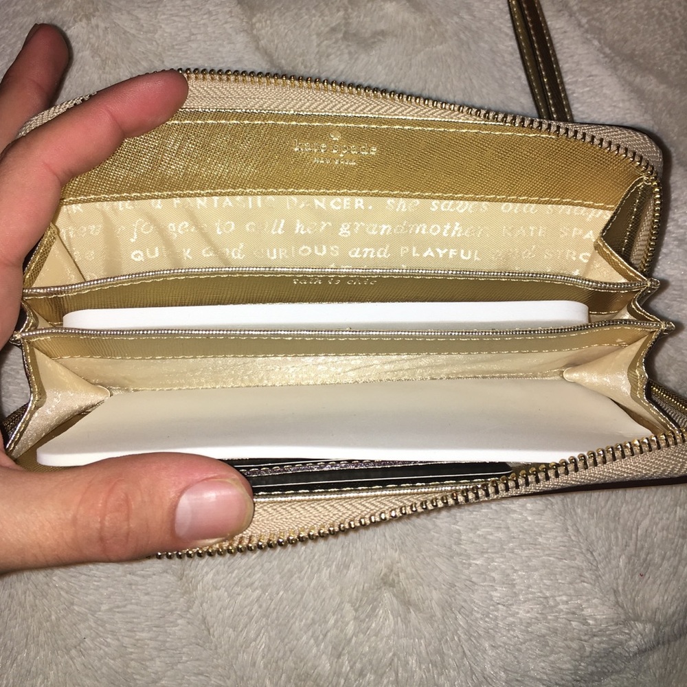 Kate Spade Wallet - Picture 3 of 4