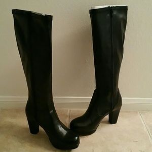 Kenneth Cole boots