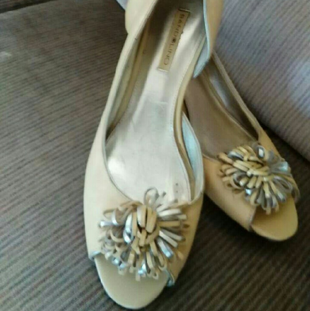Ladies shoes