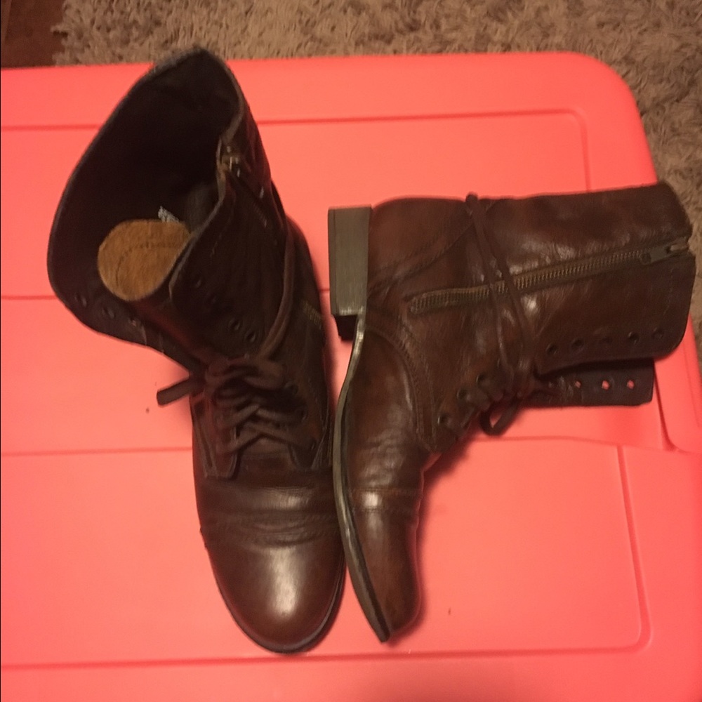 Steve Madden Combat Boots size 9