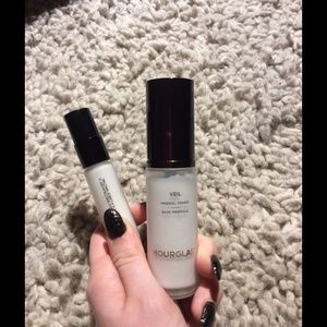 Gently Used Hourglass Veil Mineral Primer