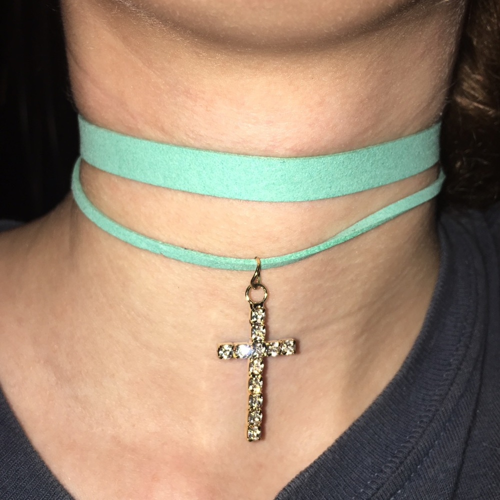 Cross shape multistone choker - Picture 3 of 3