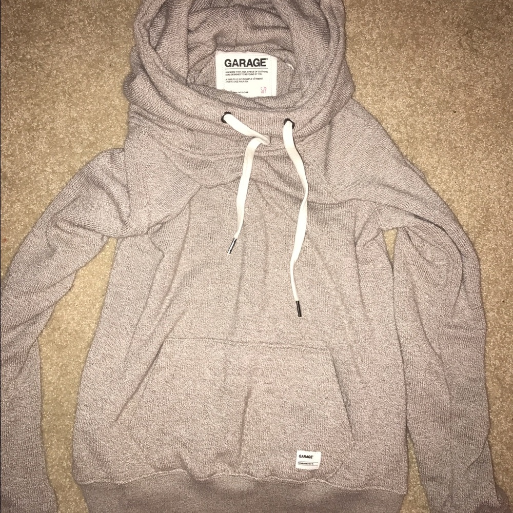 Sweatshirt With High Neck