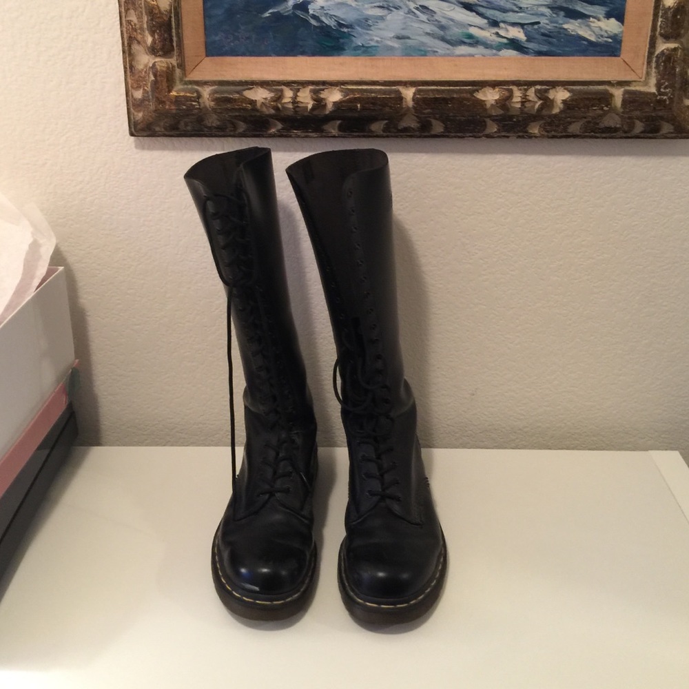 US ladies size 10 black Dr. martins