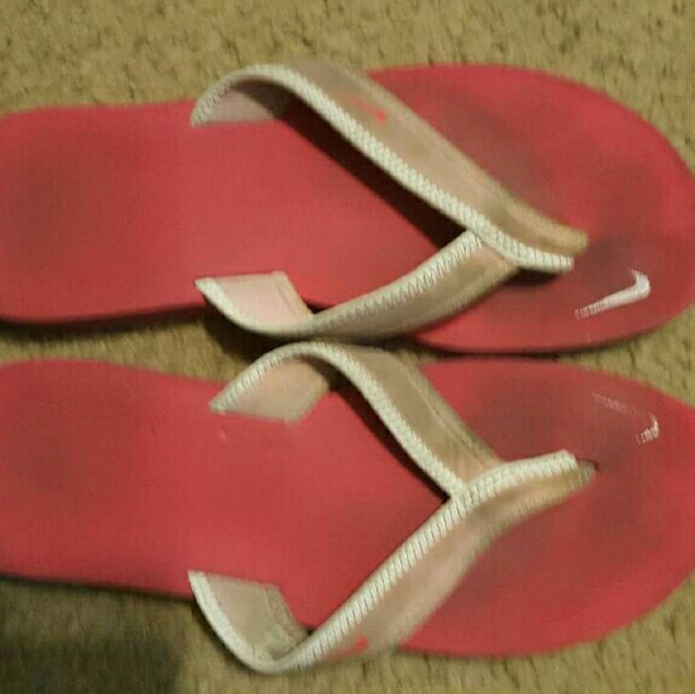 Shoes - Picture 3 of 4