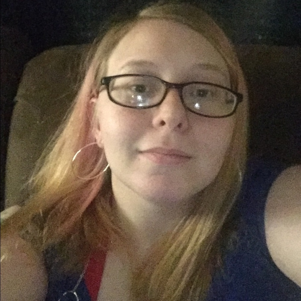 Meet your Posher, Merceedes