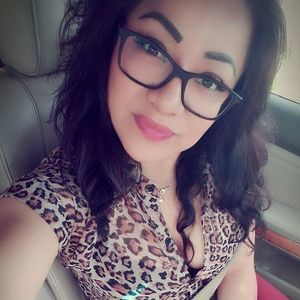 Meet your Posher, Edith