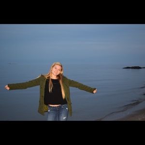 Meet your Posher, Gabrielle