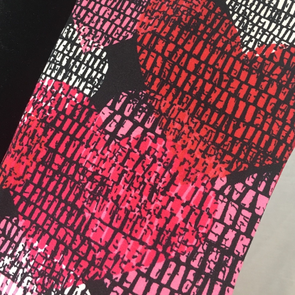 TC LuLaRoe Leggings Valentines Day