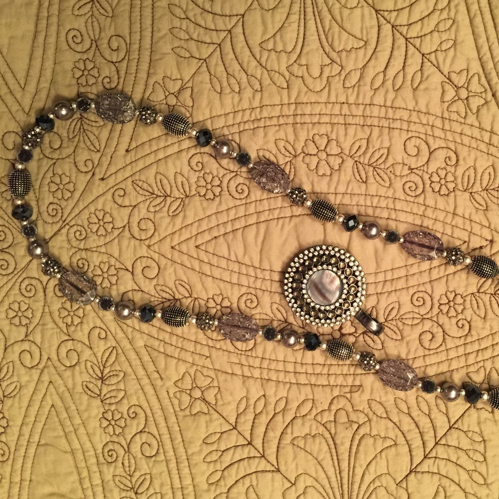 Frost necklace and Paparazzi reversible enhancer