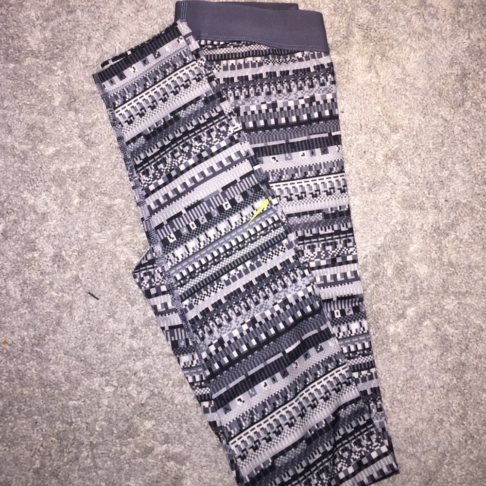 XS Nike leggings