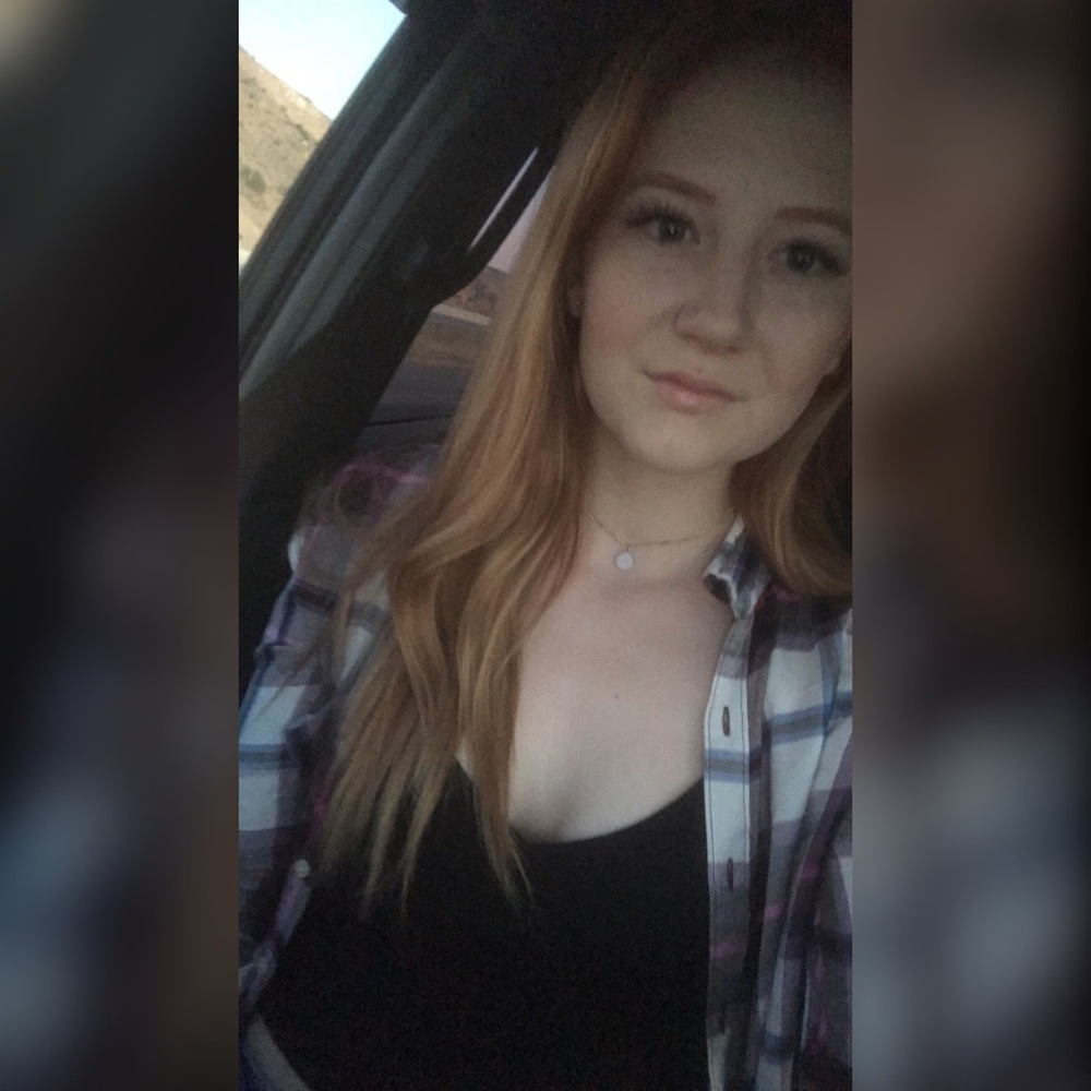 🐶Meet Your Posher🐶