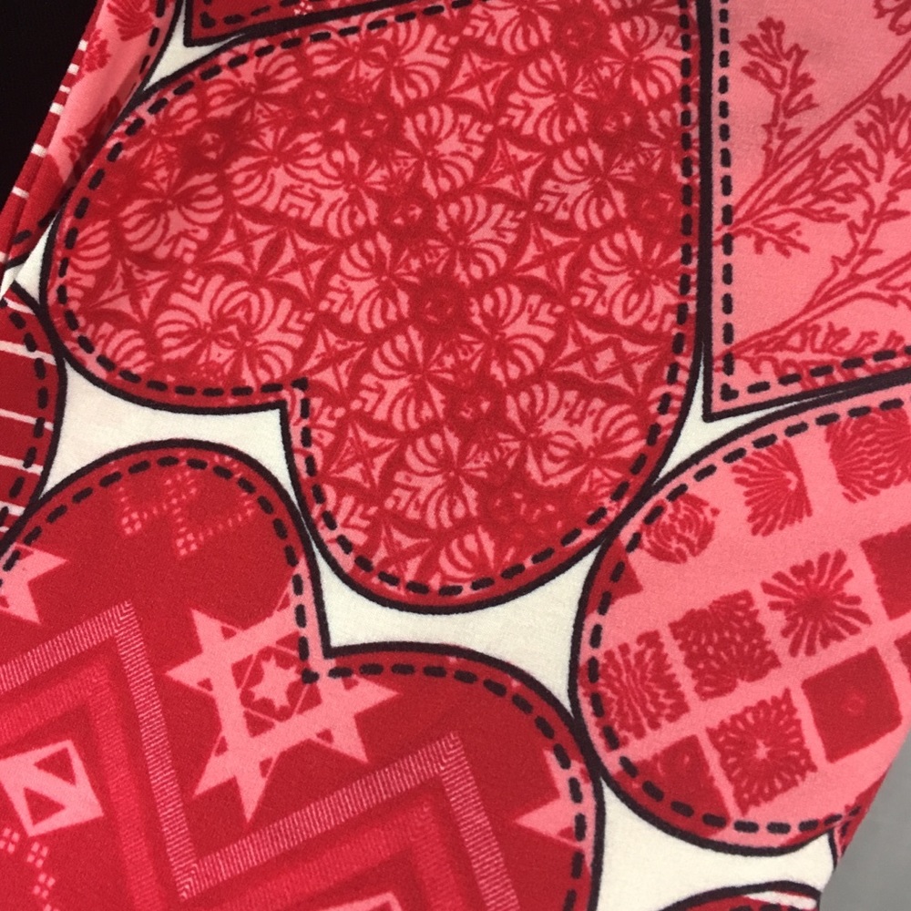 TC LuLaRoe Leggings Valentines Day