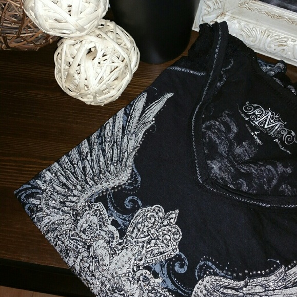 Long sleeved, lace arm shirt - Picture 1 of 3