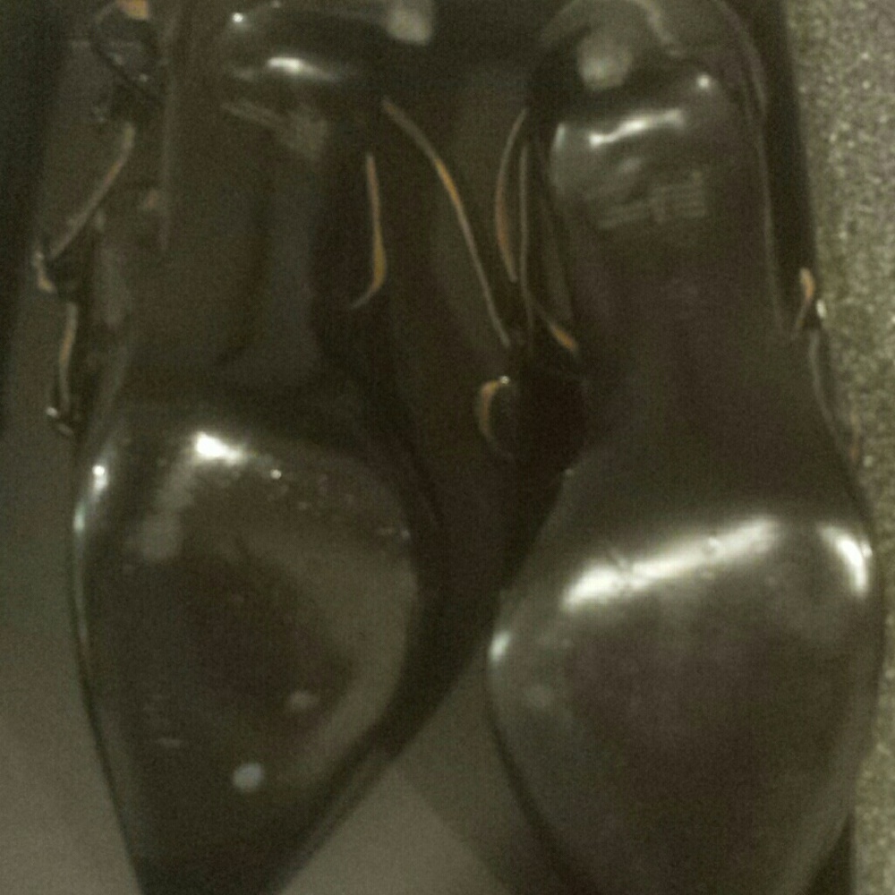 Black patent strappy heels