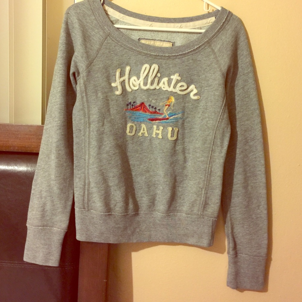 Hollister sweater