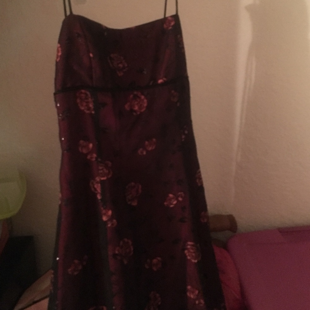 Red prom dress with back out