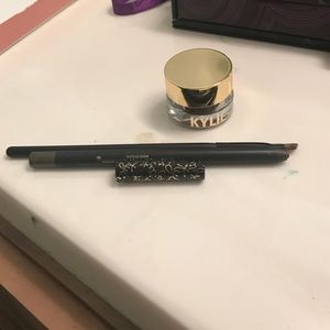 Kylie birthday edition bronze eyeliner