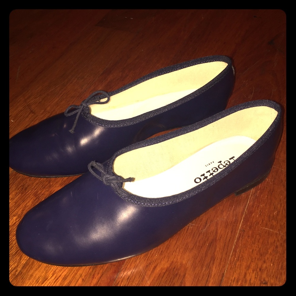 Repetto Navy Blue Ballet Flats, size 38