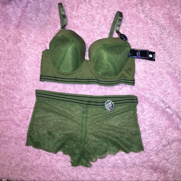body frosting  Other - PLUS SIZE 🛑SALE Bra Set👙