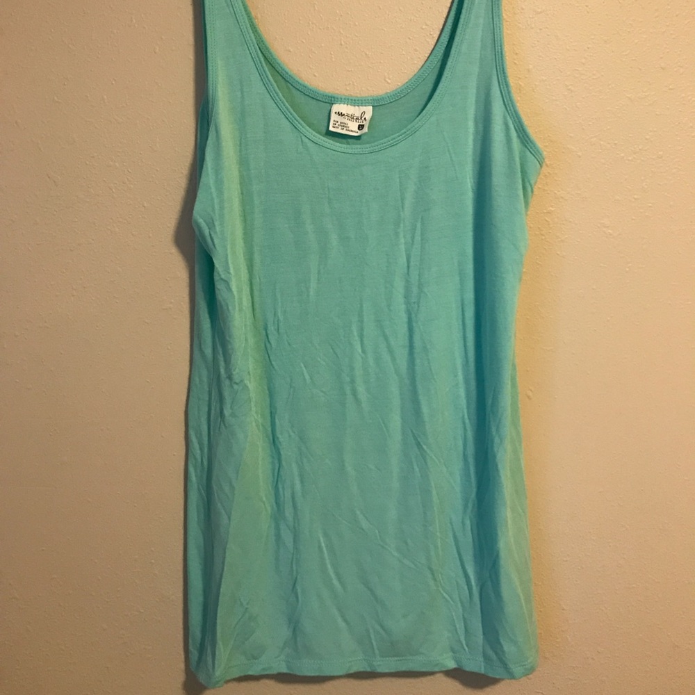 Stretchy tank