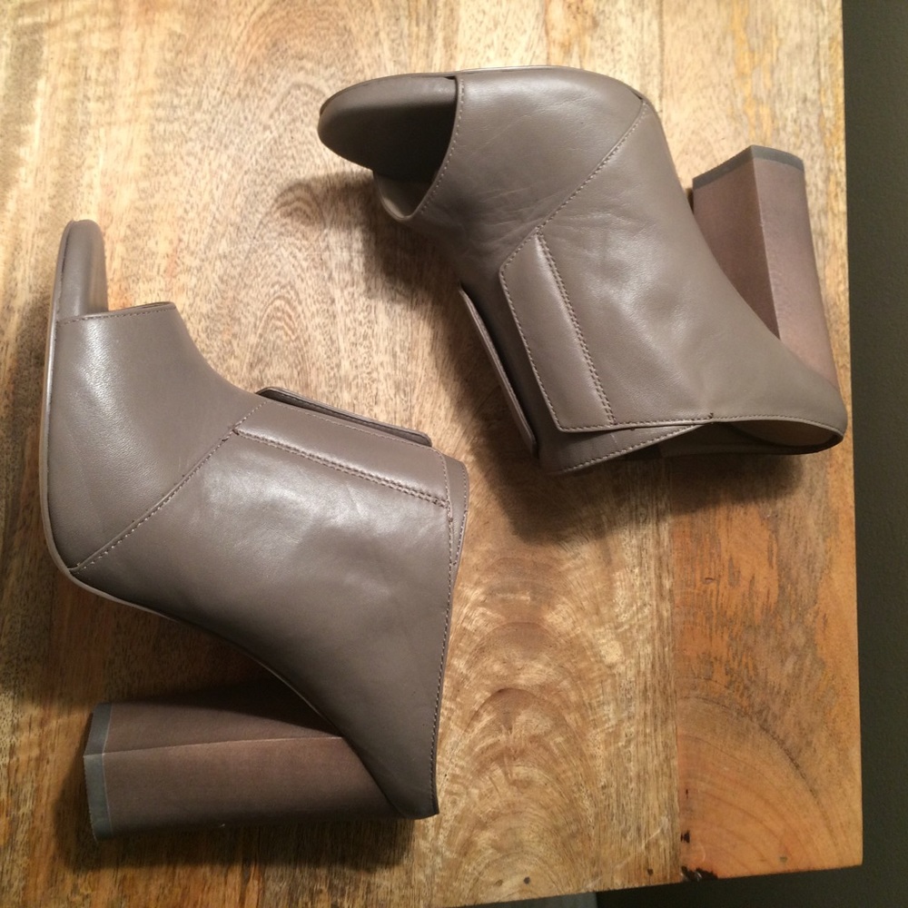 Neiman Marcus slides