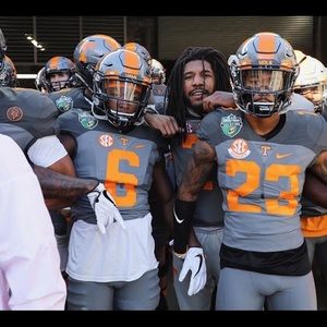 Meet your Posher, Jackson