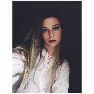 Meet your Posher, Kayla