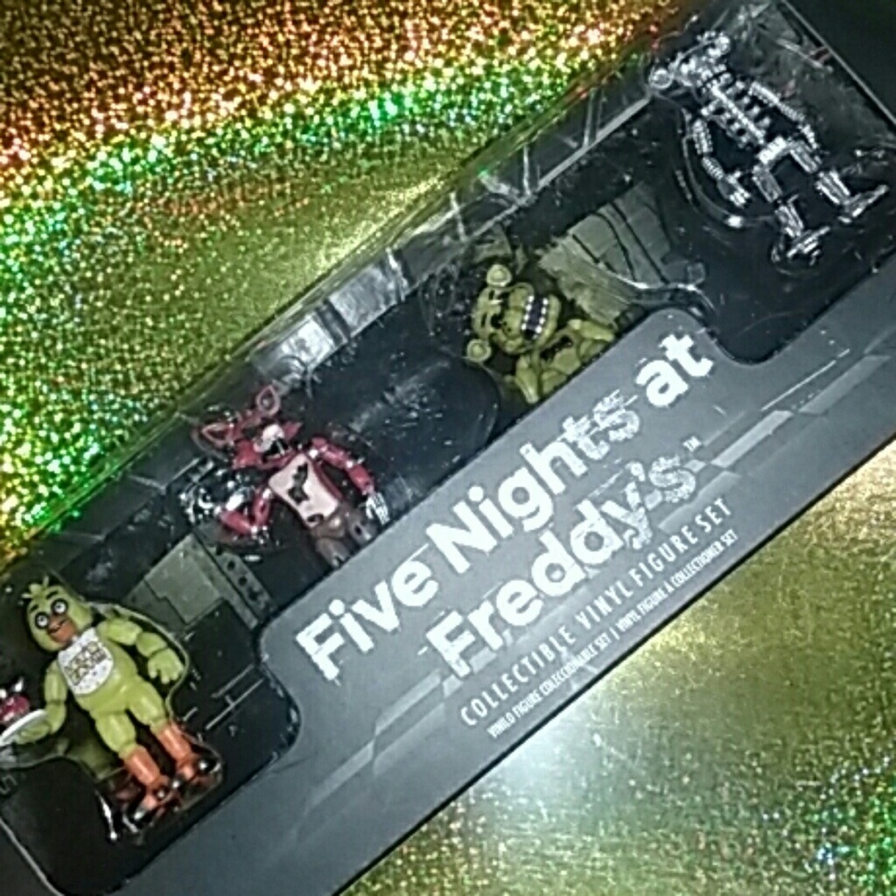 Five nights at freddy's small vinyl figure set one