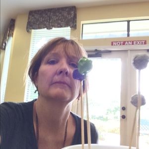 Meet your Posher, Tami