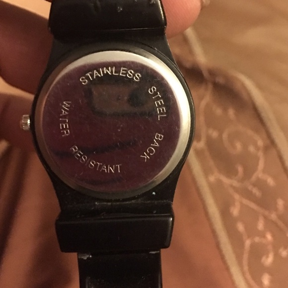 Watch - Picture 3 of 4