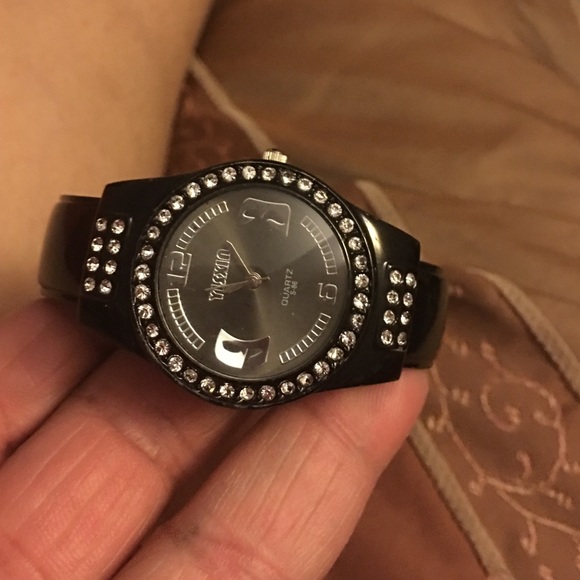 Watch - Picture 4 of 4