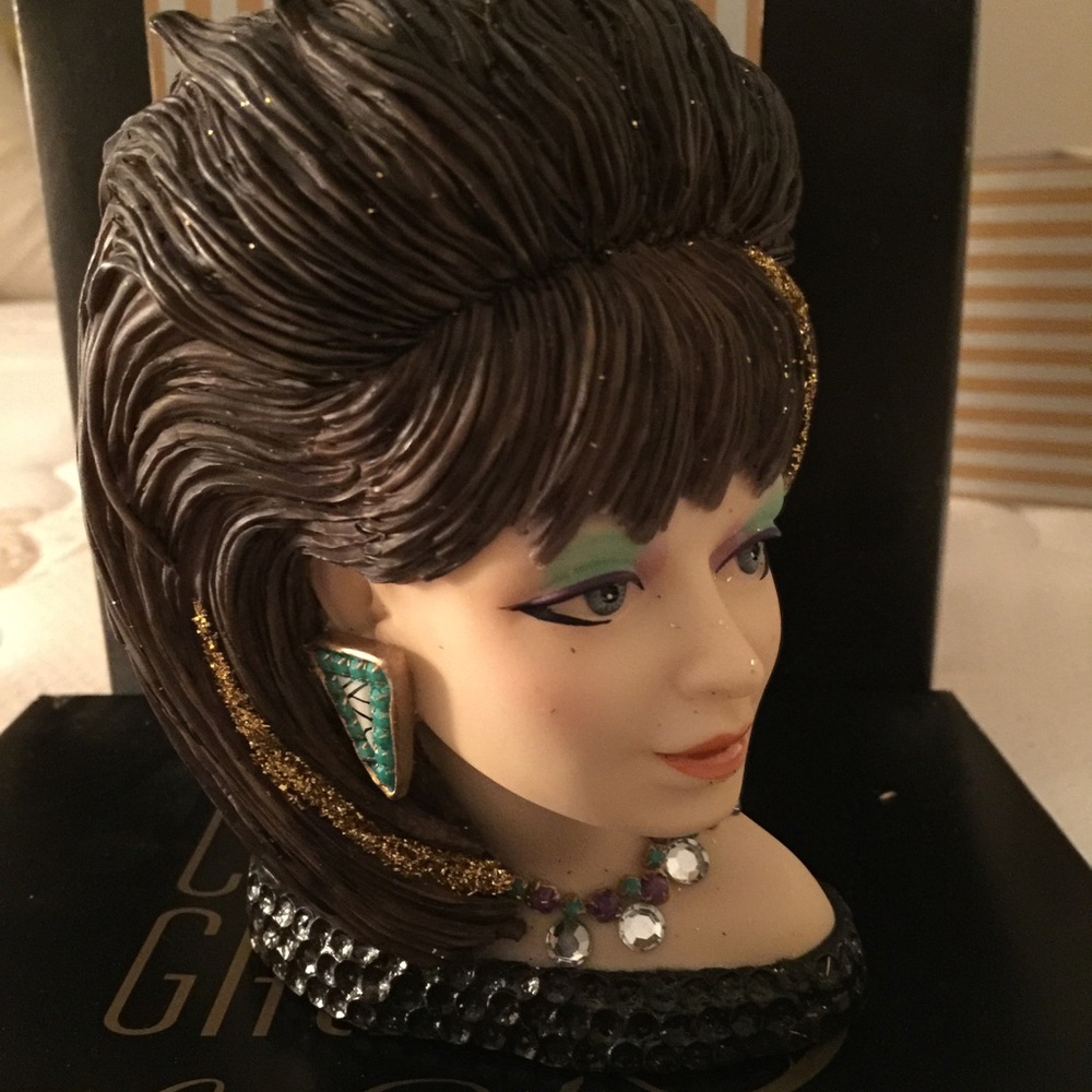 Cameo Sasha lady head vase 1983