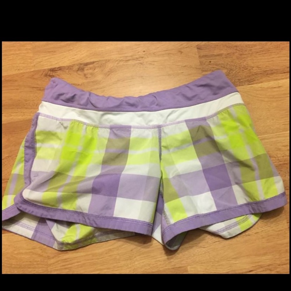 Lululemon groovy run shorts size 4
