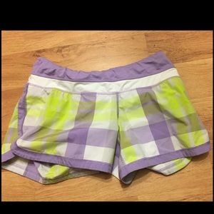 Lululemon groovy run shorts size 4