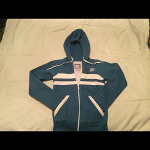 Nike sweater like new, perfect condition